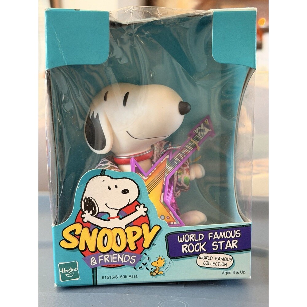 Hasbro Snoopy & Friends World Famous Collection World Famous Rock Star NEW